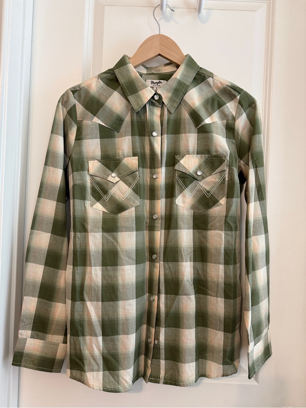 Women's Green Plaid Western Button-Down Shirt